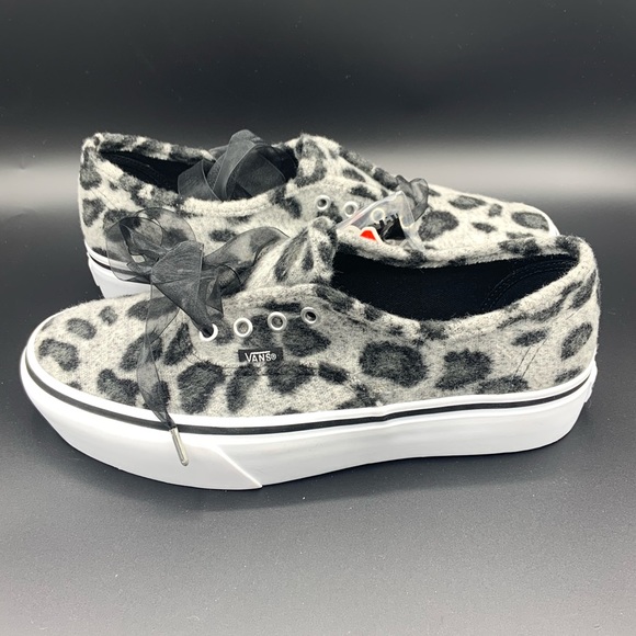 tag size vans authentic original